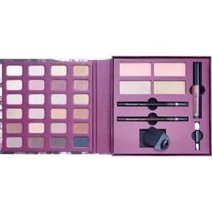 Gift of Beauty Holiday Collection Makeup Kit